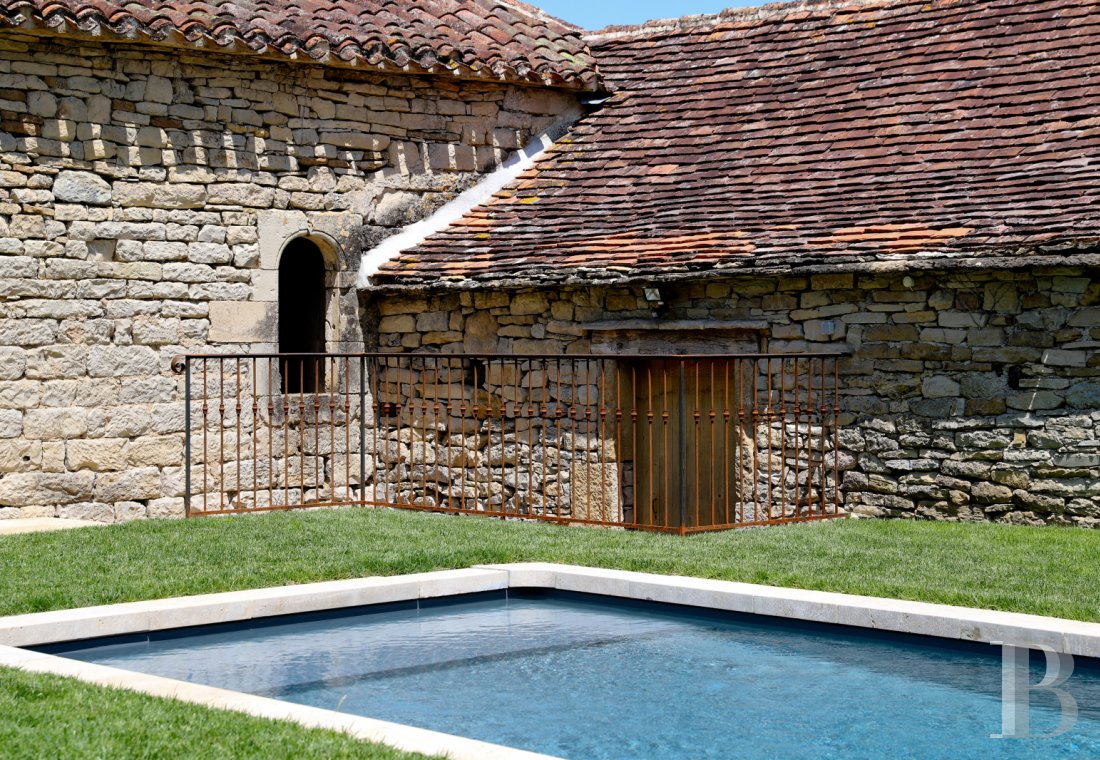 A well preserved and fully restored family chateau in Castanet, Tarn-et-Garonne - photo  n°6
